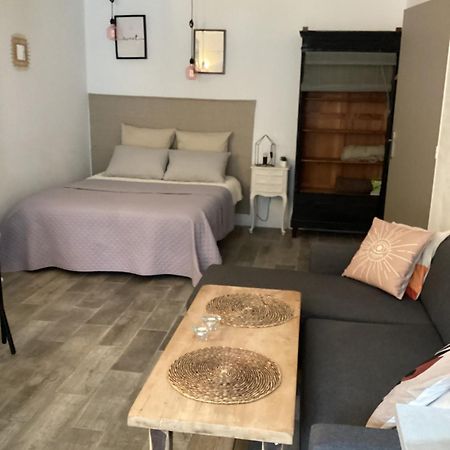 L'Appartement De Gaston 莱斯萨布雷特 外观 照片